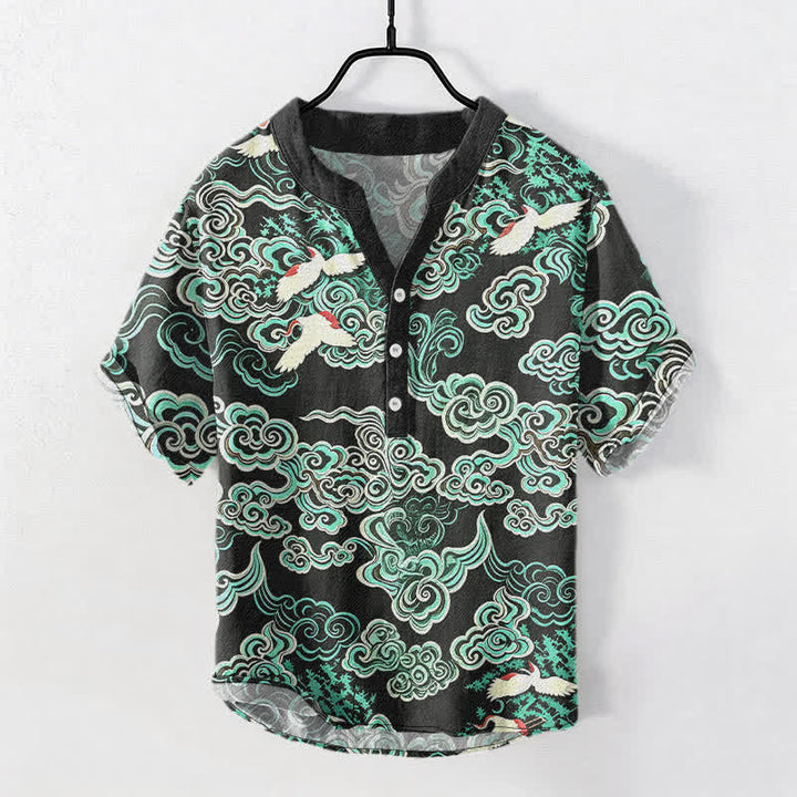 Buddha Stones Camisa de manga corta con medio botón para hombre, de algodón, con estampado de grullas en la nube color menta. - Negro - US/UK/AU50, EU60 (5XL) - image 0