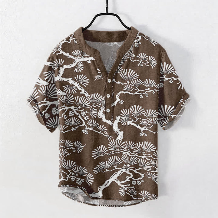 Buddha Stones Camisa de manga corta con medio botón para hombre, de algodón blanco con estampado botánico de agujas de pino. - Marrón silla de montar - US/UK/AU50, EU60 (5XL) - image 5