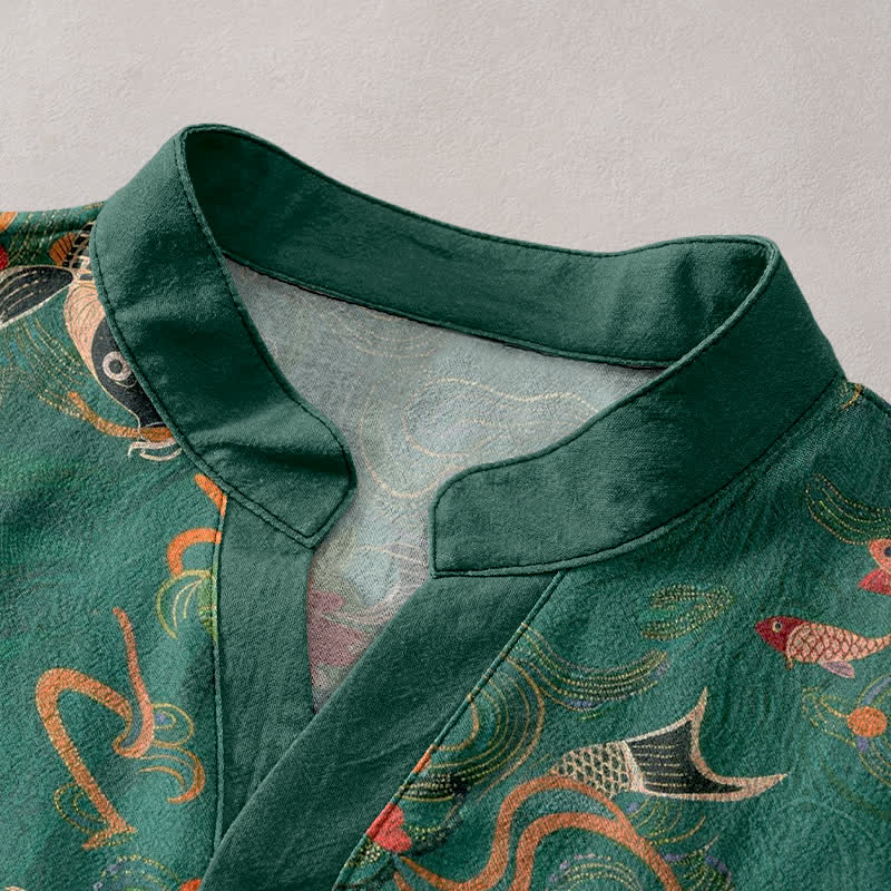 Buddha Stones Camisa de manga corta con medio botón para hombre, de algodón, con estampado de peces koi y loto. - image 2