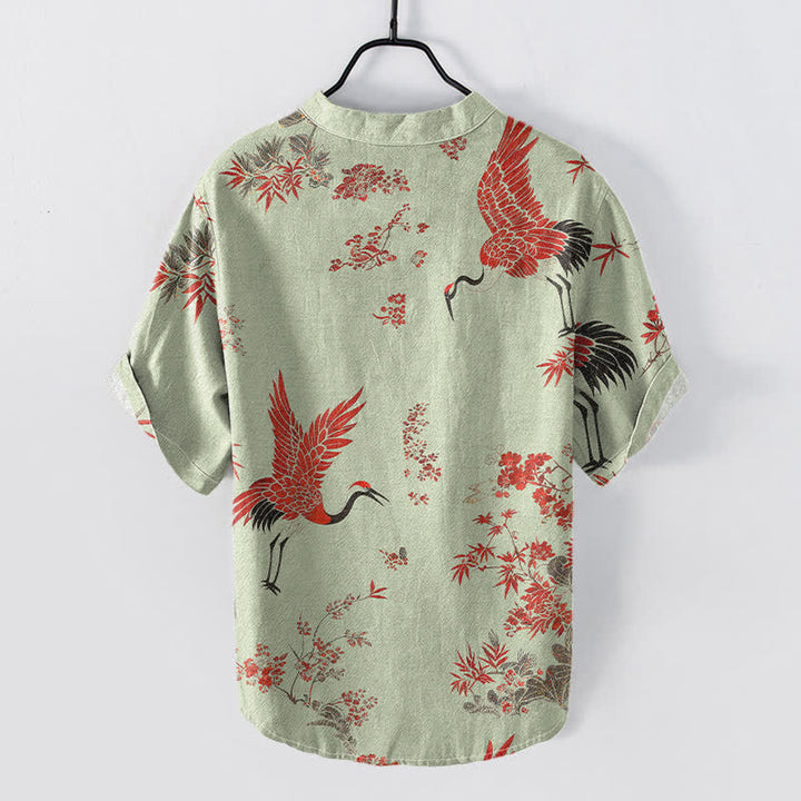 Buddha Stones Camisa de manga corta con medio botón para hombre, de algodón rojo con estampado floral de grullas. - image 4