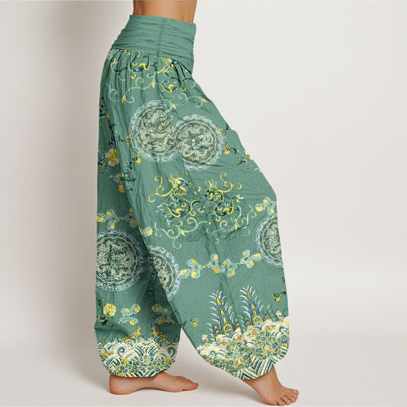 Buddha Stones Pantalones harem de algodón índigo con estampado de medallón de dragón y cintura elástica para mujer. - image 10