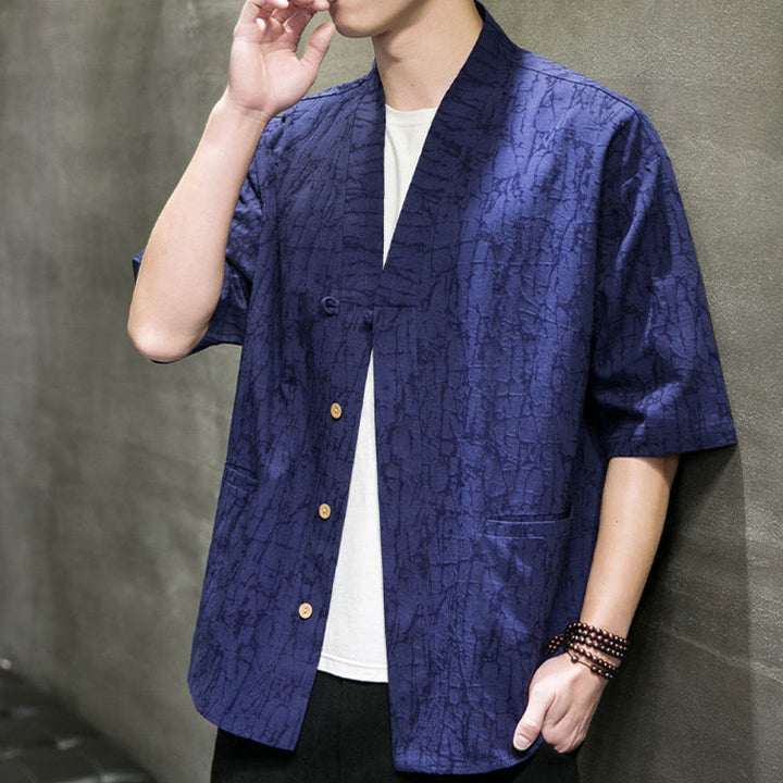 Buddha Stones Camisa de manga corta para hombre con cuello en V, botones y estampado desgastado, ideal para el verano. - image 20