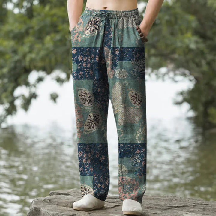 Buddha Stones Pantalones de hombre de algodón estilo boho con estampado floral y patchwork, corte ajustado y bolsillos. - Verdemar - US/UK/AU50, EU60 (5XL) - image 0