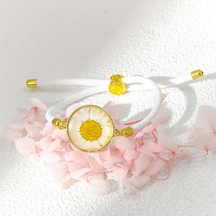 Buddha Stones Pulsera ajustable de cuerda trenzada con flor de nacimiento hecha a mano con resina - Margarita (circunferencia de la muñeca: 17–22 cm) - image 6