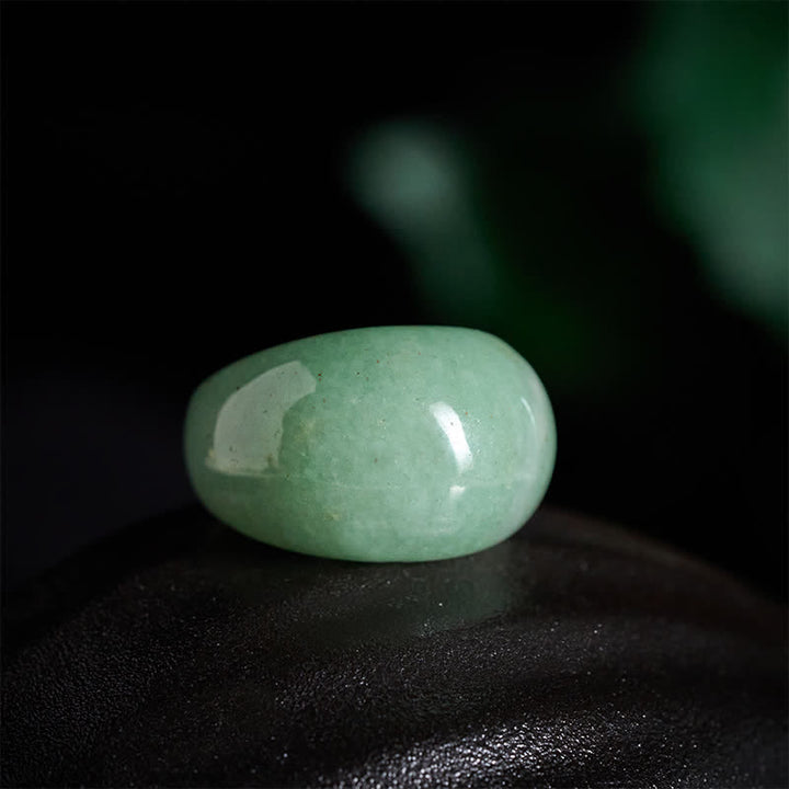 Buddha Stones Anillo de equilibrio ancho de aventurina verde natural - image 1