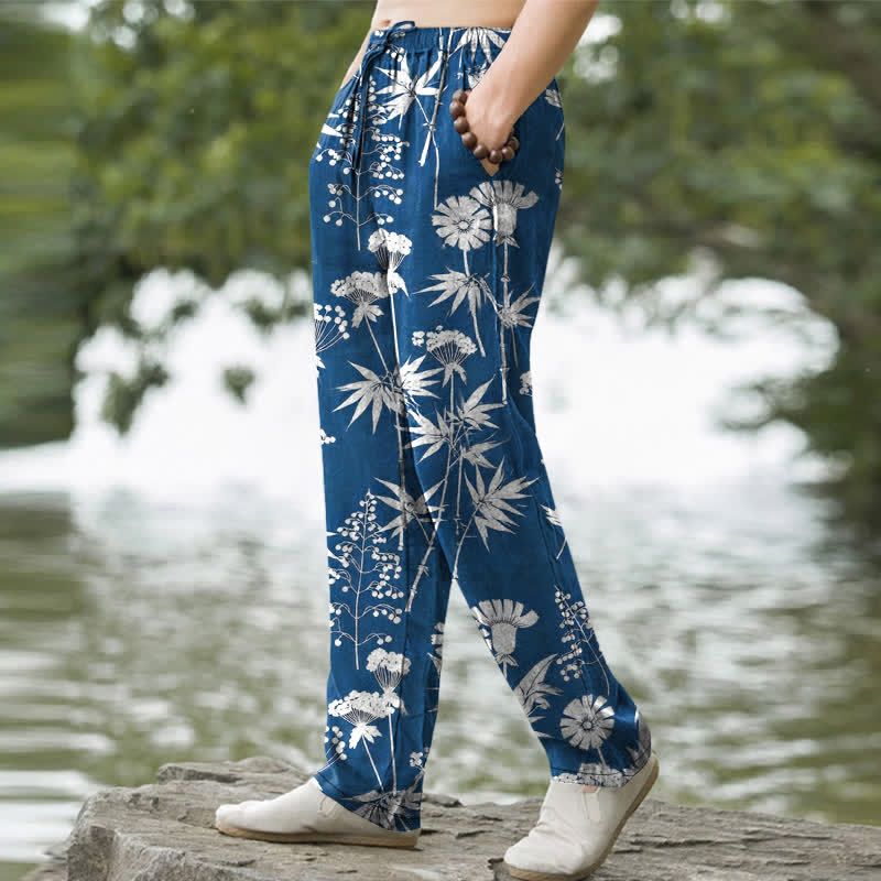 Buddha Stones Pantalones de hombre de algodón con estampado floral de hojas de bambú y corte ajustado, con bolsillos. - image 1