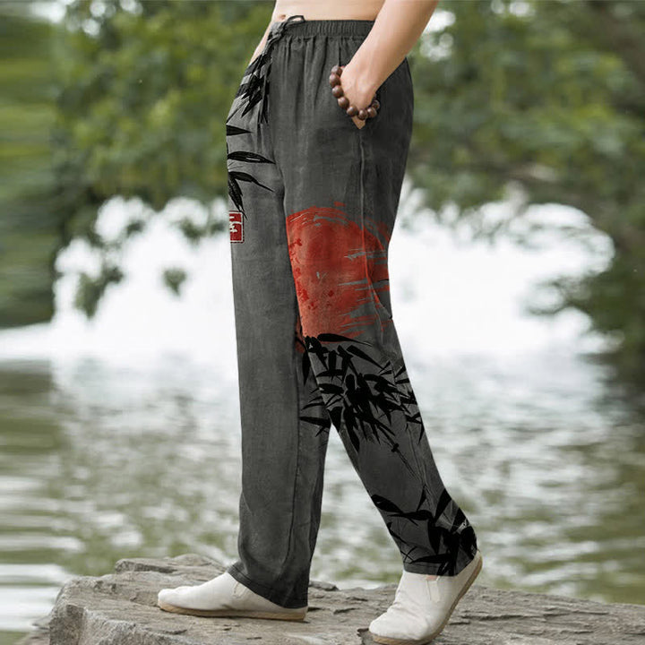 Buddha Stones Pantalones de hombre de algodón con estampado de bambú y sol, corte cónico y bolsillos. - image 5