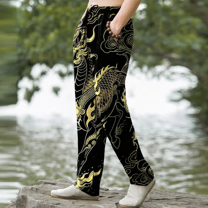 Buddha Stones Pantalones de hombre de algodón con estampado de nubes auspiciosas y dragón dorado, corte cónico y bolsillos. - image 1