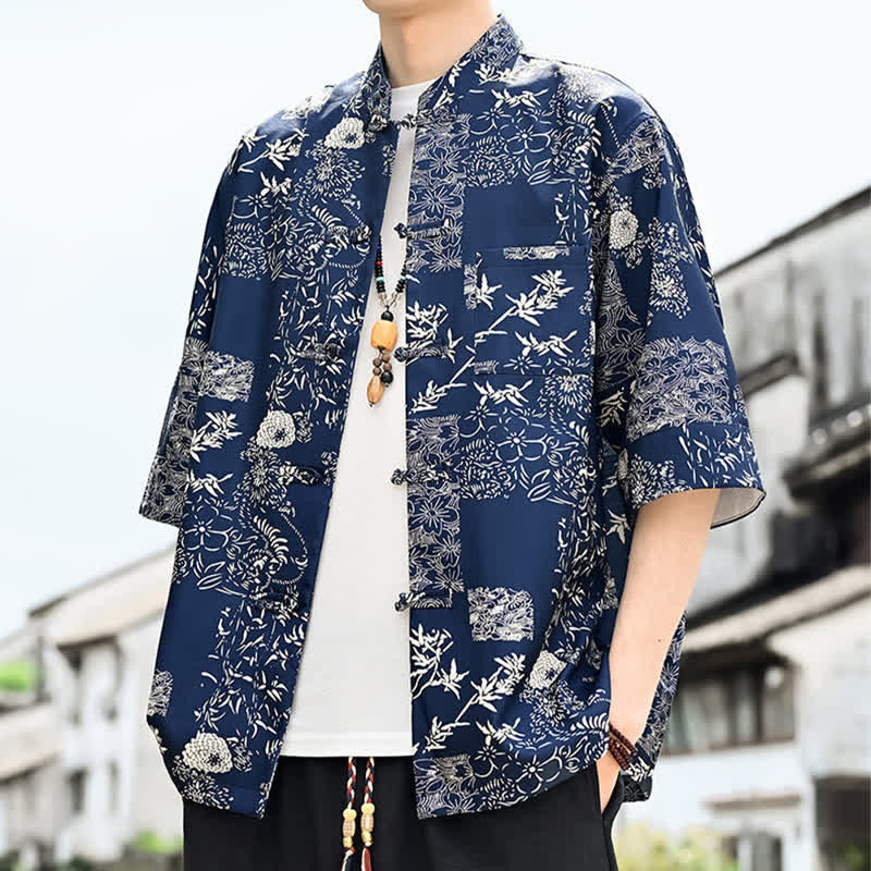 Buddha Stones Camisa de manga tres cuartos para hombre con estampado floral, de mariposas y botones de rana, estilo Summer Tang, con bolsillo en el pecho. - Azul medianoche - US/UK/AU46, EU56 (5XL) - image 6