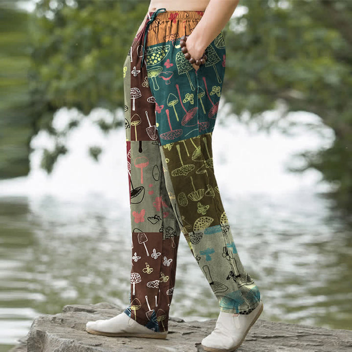 Buddha Stones Pantalones de hombre de algodón con estampado botánico de setas, corte cónico y bolsillos. - image 1