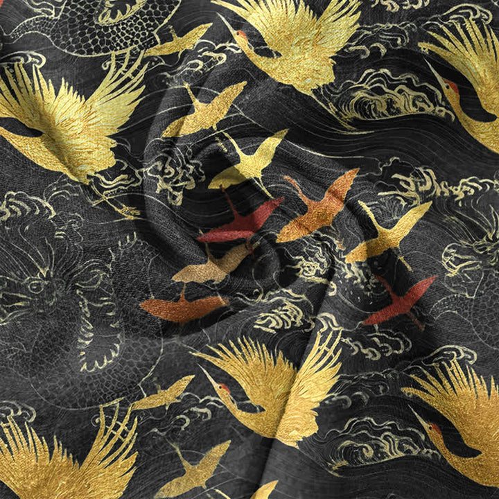Buddha Stones Camisa de manga corta con medio botón para hombre, de algodón, con estampado de grullas voladoras y olas. - image 4