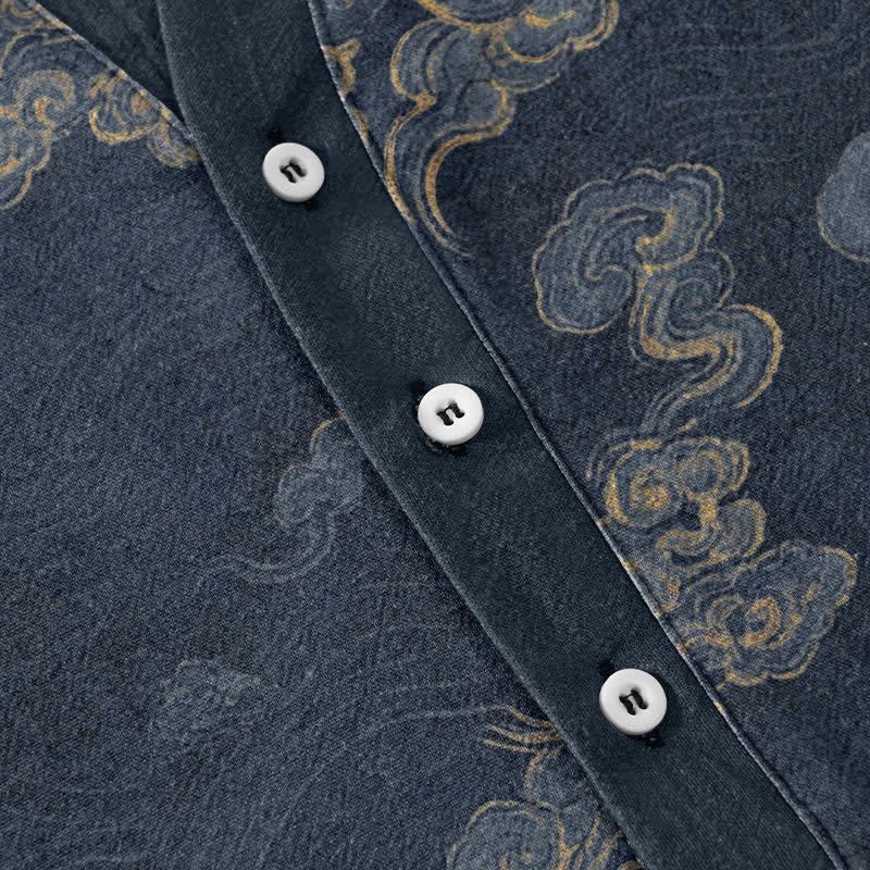 Buddha Stones Camisa de manga corta con medio botón para hombre, de algodón, con estampado de nubes auspiciosas. - image 3