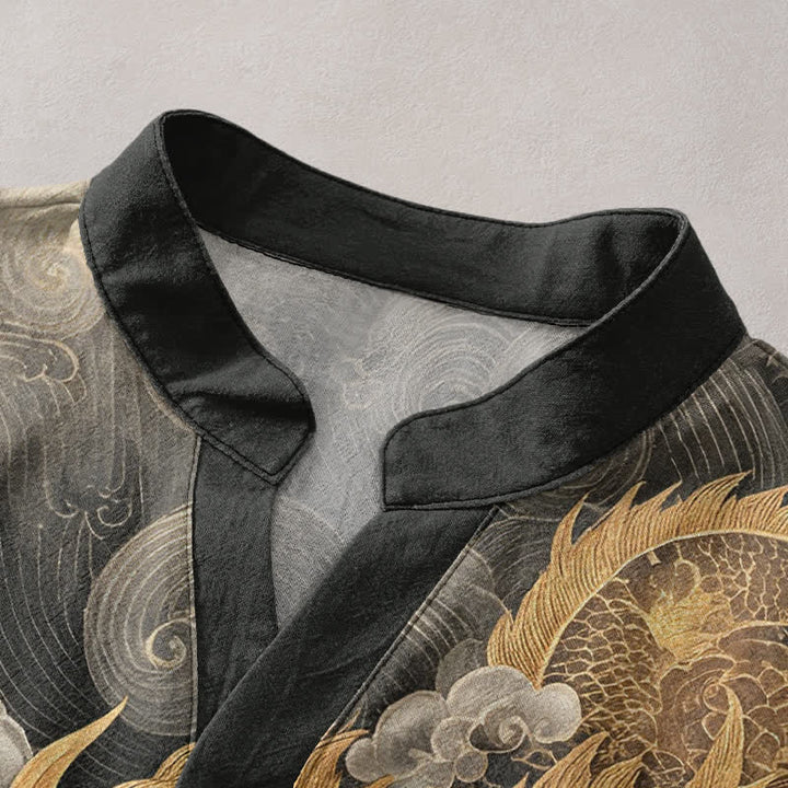 Buddha Stones Camisa de manga corta con medio botón y estampado de dragón dorado de algodón para hombre - image 2