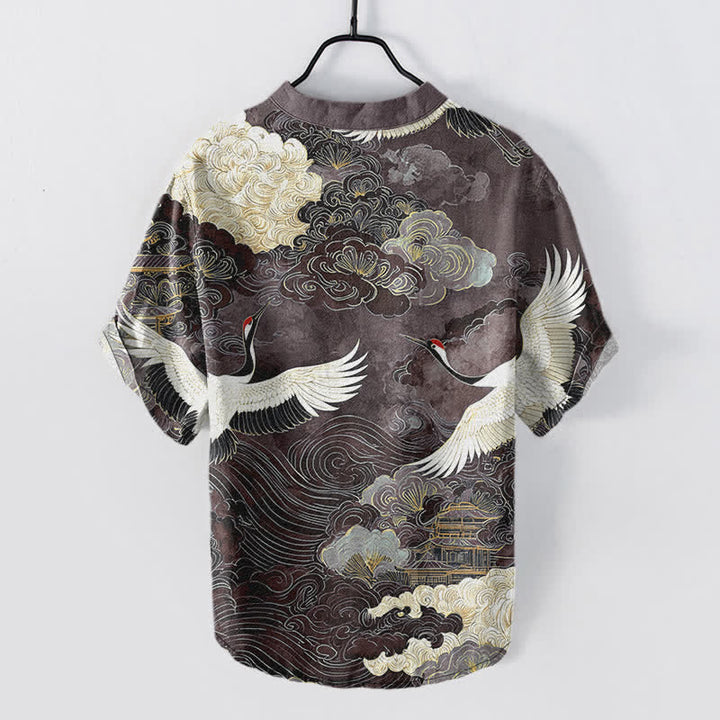 Buddha Stones Camisa de manga corta con medio botón para hombre, de algodón, con estampado de grullas y nubes. - image 8