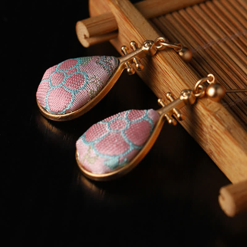 Buddha Stones Pendientes de lágrima artesanales con diseño floral de brocado Song Pipa y forma de pipa. - image 7