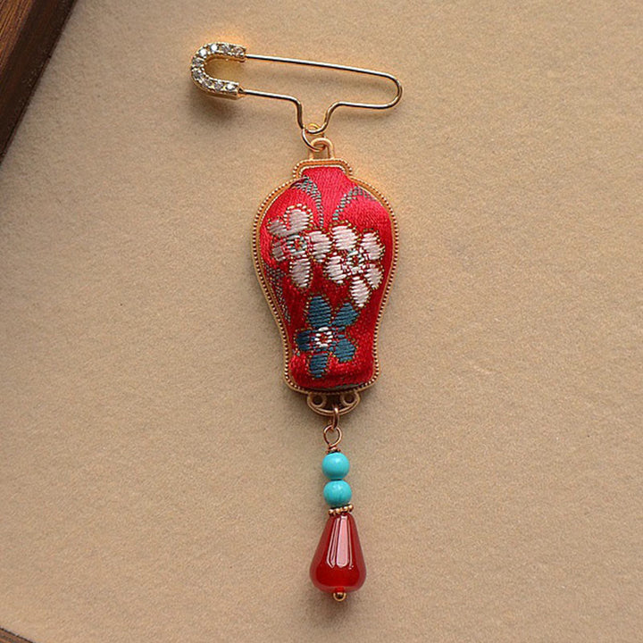 Buddha Stones Broche elegante con diseño de jarrón de brocado Song - image 1