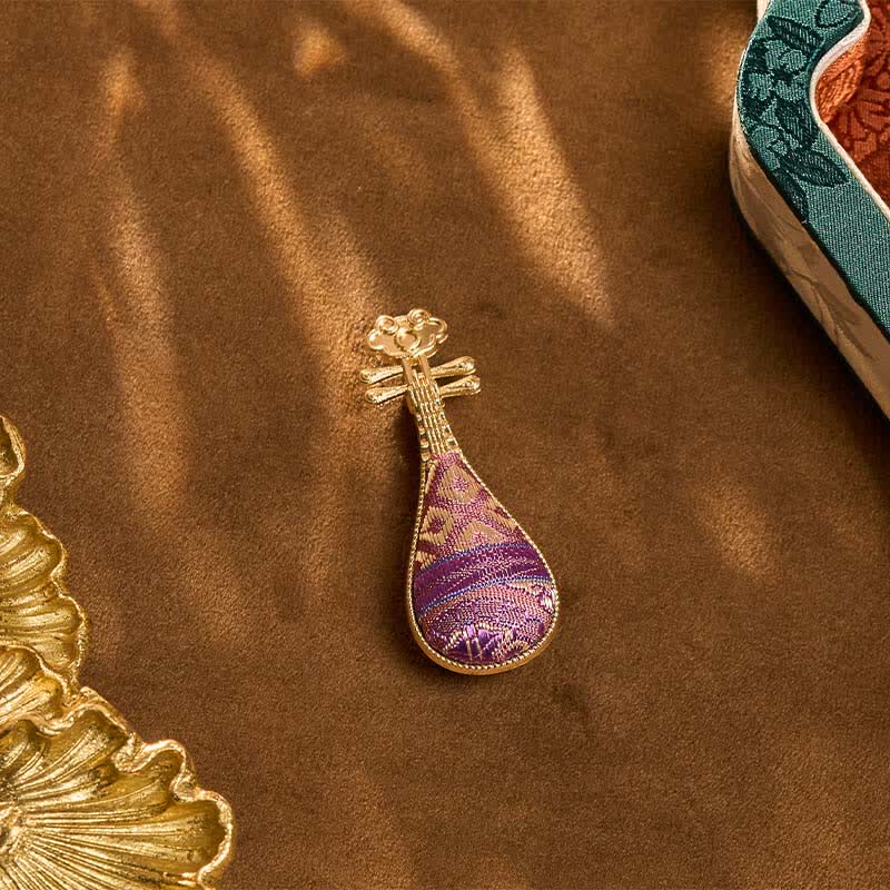 Buddha Stones Broche chino nuevo con diseño floral en forma de guqin, hecho a mano con brocado Song. - image 3