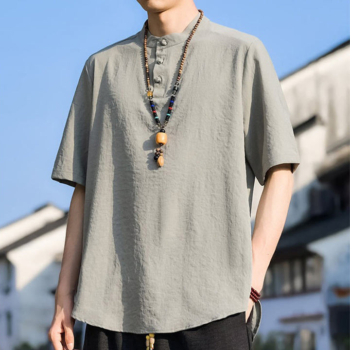 Buddha Stones Camisa de manga corta para hombre, color liso, con cuello mandarín y tres botones, estilo casual de verano. - image 2