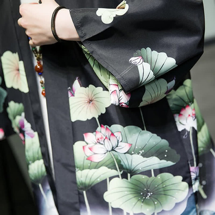Buddha Stones Kimono de verano informal para hombre con estampado de hojas de loto, mariposas y grullas, con frente abierto. - image 22
