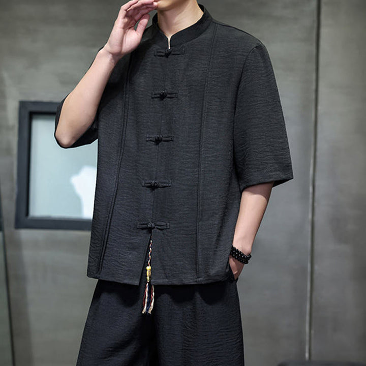 Buddha Stones Conjunto de 2 piezas: Camisa de manga tres cuartos estilo Tang con botones de rana, pantalones cortos y ropa de meditación para hombre con bolsillos. - image 29