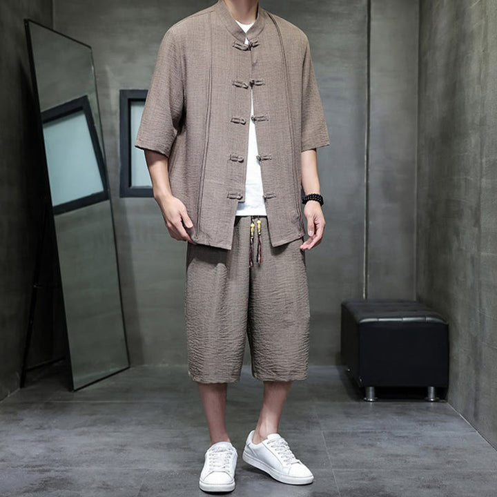 Buddha Stones Conjunto de 2 piezas: Camisa de manga tres cuartos estilo Tang con botones de rana, pantalones cortos y ropa de meditación para hombre con bolsillos. - image 35