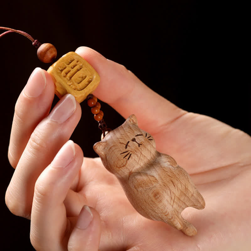 Buddha Stones Decoración colgante para teléfono con forma de gato de la suerte tallado a mano en madera de haya - image 4