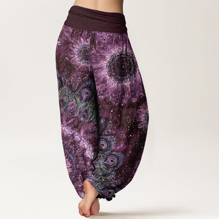 Buddha Stones Pantalones harem de mujer con cintura elástica y estampado de plumas de pavo real, de algodón. - image 10