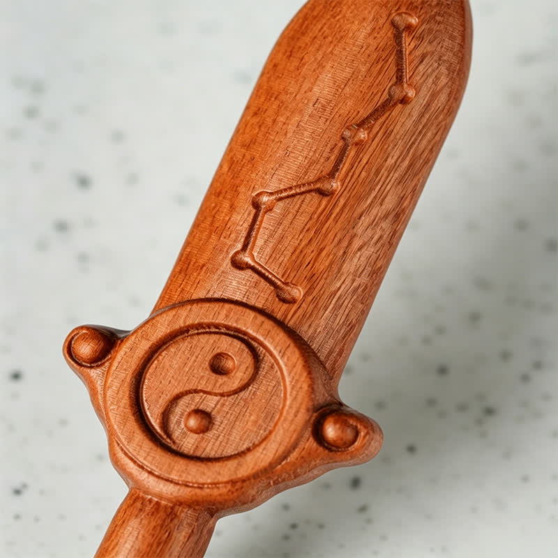 Buddha Stones Llaveros con espadas grabadas con el símbolo del equilibrio Yin Yang en madera de azufaifo. - image 11