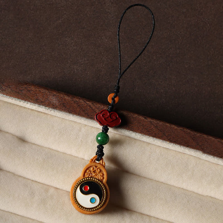 Buddha Stones Calabaza colgante de protección Bagua Yin Yang de sándalo verde para teléfono - image 3