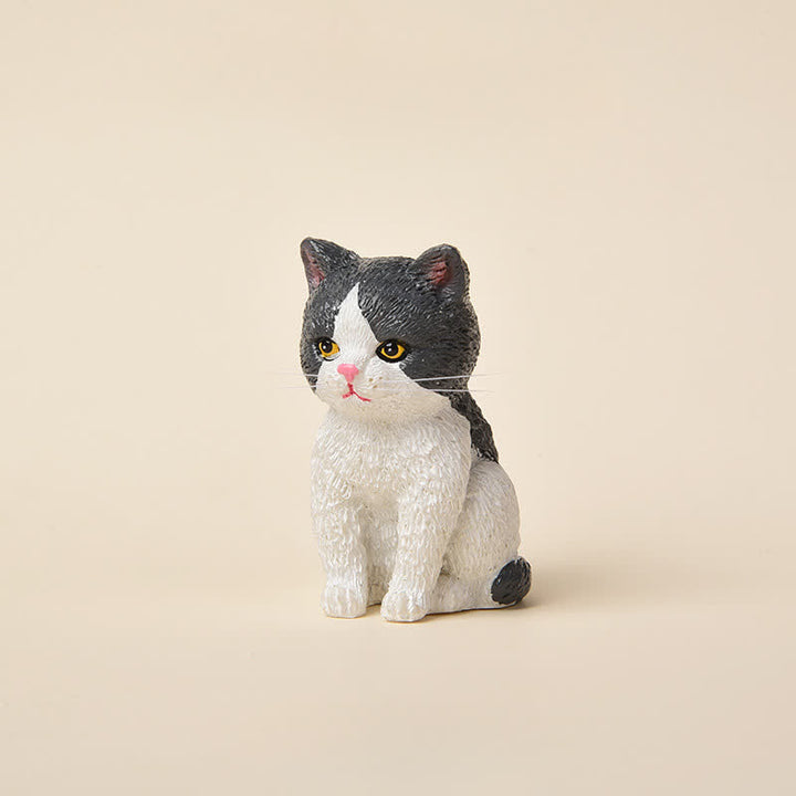 Buddha Stones Familia de gatitos melancólicos pintados en resina, mini gatos, decoración de animales adorables - Azul y blanco - image 15