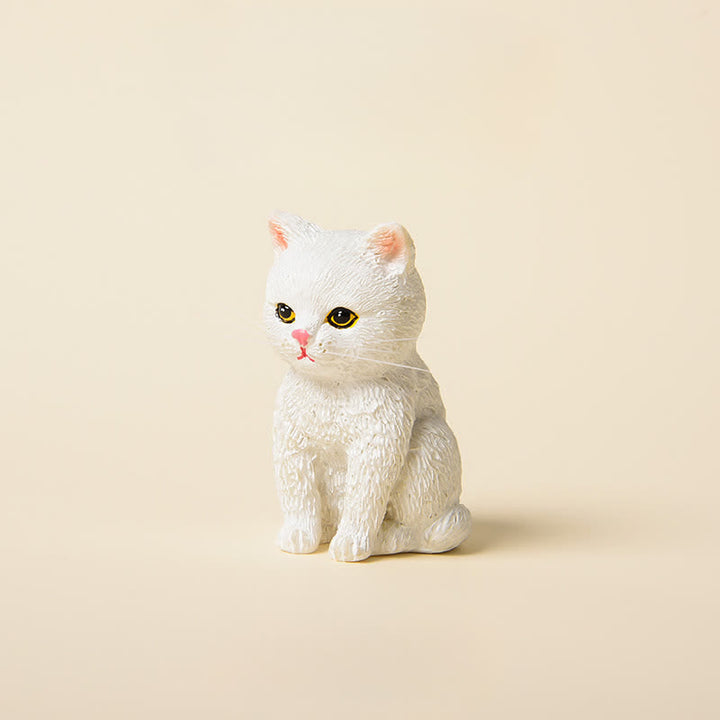 Buddha Stones Familia de gatitos melancólicos pintados en resina, mini gatos, decoración de animales adorables - Gato blanco - image 6
