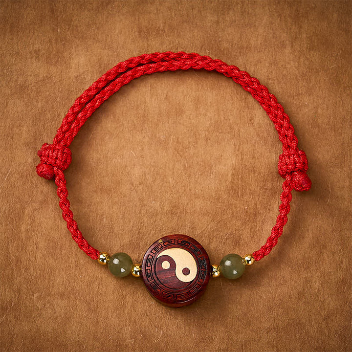 Buddha Stones Pulsera de hilo rojo con equilibrio Yin Yang de jade y sándalo morado - YinYang (Equilibrio ♥ Armonía) - image 0