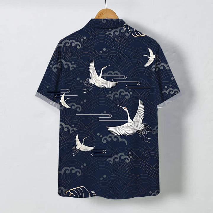 Buddha Stones Camisa transpirable de manga corta para hombre con botones y estampado de nubes y grullas. - image 11
