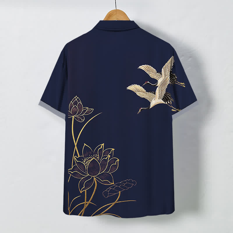 Buddha Stones Camisa transpirable de manga corta para hombre con botones y estampado de grulla y loto. - image 6