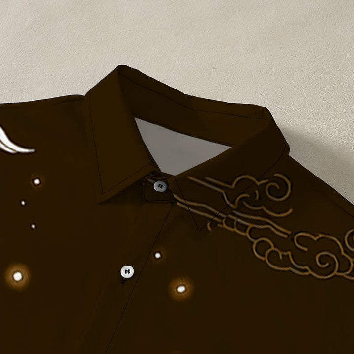 Buddha Stones Camisa de manga corta para hombre con botones y estampado de grullas voladoras y nubes, resistente a las arrugas. - image 12