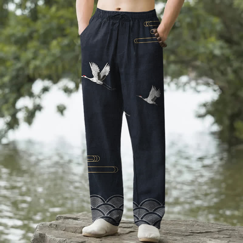 Buddha Stones Pantalones de hombre de algodón blanco con estampado de grullas y olas, corte cónico y bolsillos. - Marina de guerra - US/UK/AU50, EU60 (5XL) - image 0