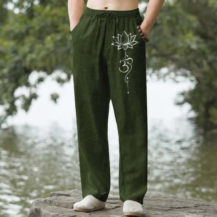 Buddha Stones Pantalones de hombre de algodón con estampado Om de loto, corte ajustado y bolsillos. - Verde oliva oscuro - US/UK/AU50, EU60 (5XL) - image 4