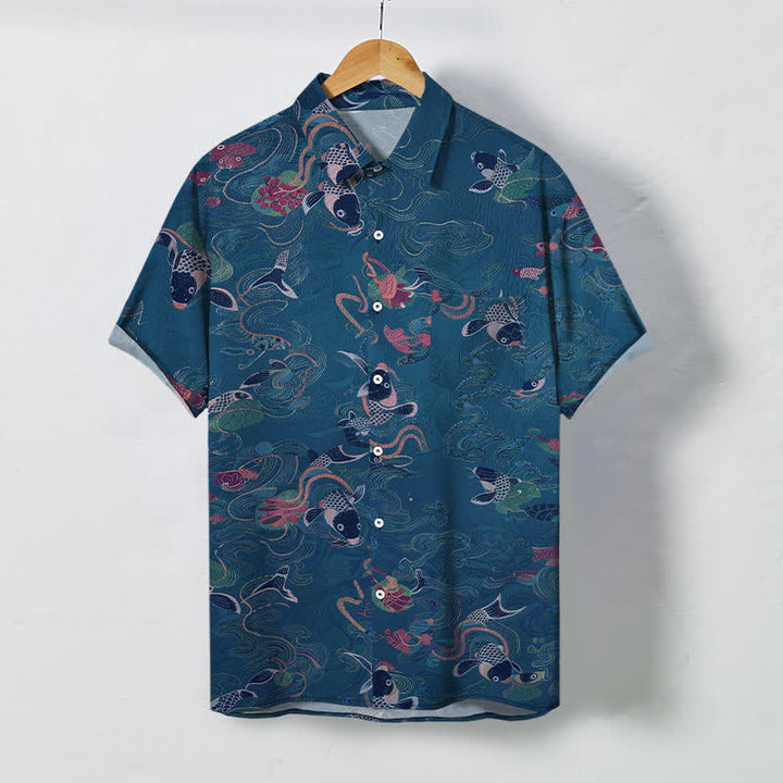 Buddha Stones Camisa transpirable de manga corta para hombre con estampado de nubes y olas de peces koi. - Azul acero - US/UK/AU48, UE58 (4XL) - image 5