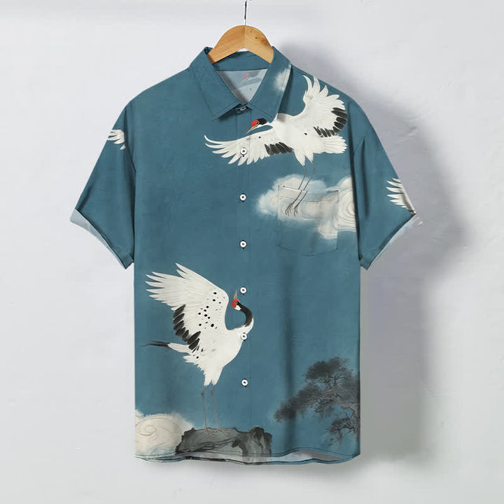 Buddha Stones Camisa de manga corta para hombre con botones y estampado de nubes y grulla blanca voladora, resistente a las arrugas. - Azul cadete - US/UK/AU48, UE58 (4XL) - image 7