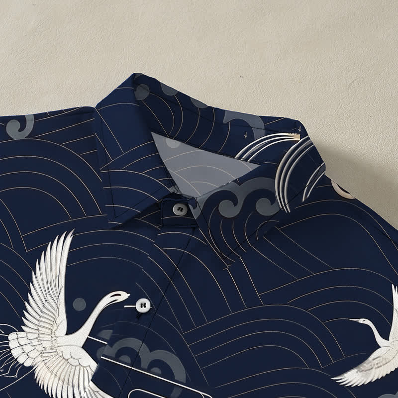 Buddha Stones Camisa transpirable de manga corta para hombre con botones y estampado de nubes y grullas. - image 12