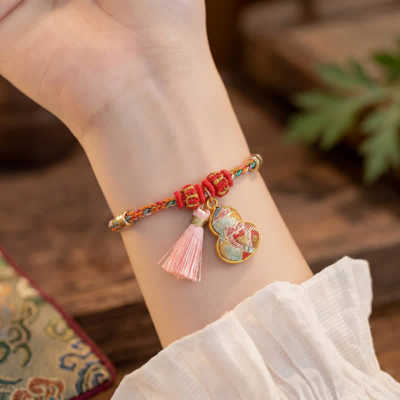 Buddha Stones Pulsera de protección con dije de candado chino, bolsa de dinero de manzana de cinco colores tejida a mano - image 37