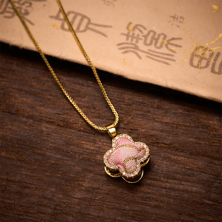 Buddha Stones Collar de conexión armónica con corazón giratorio de cobre y trébol de cuatro hojas incrustado en brocado rosa. - image 1