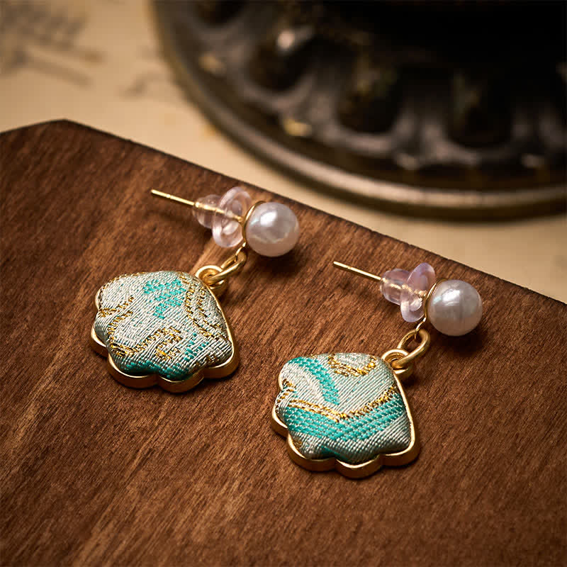 Buddha Stones Pendientes chinos de perlas con brocado en forma de hoja - image 3