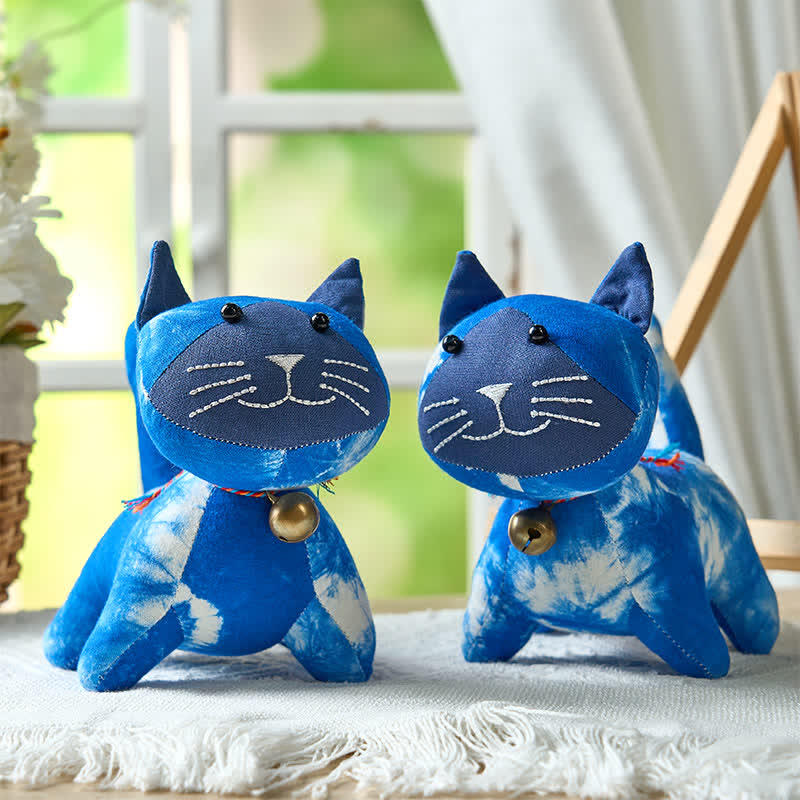 Buddha Stones Decoración de gato de algodón teñido a mano con cascabel - image 10