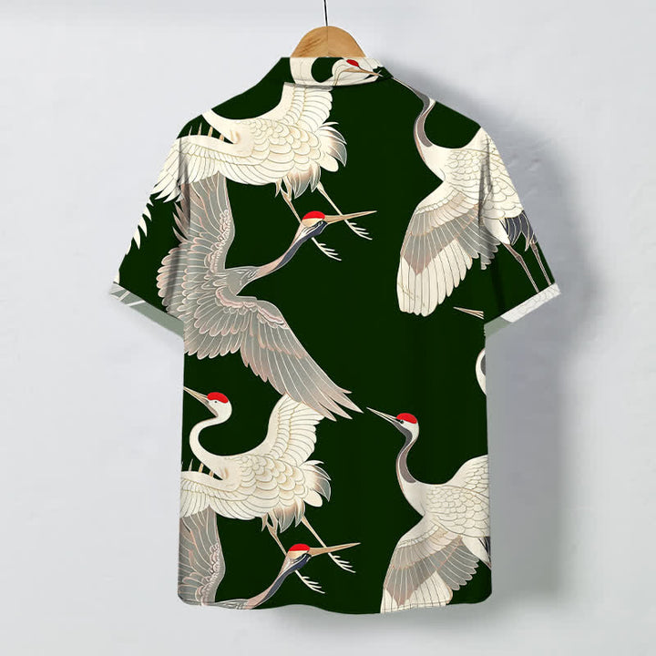 Buddha Stones Camisa de manga corta para hombre con botones y estampado de grulla de corona roja en vuelo, resistente a las arrugas. - image 6