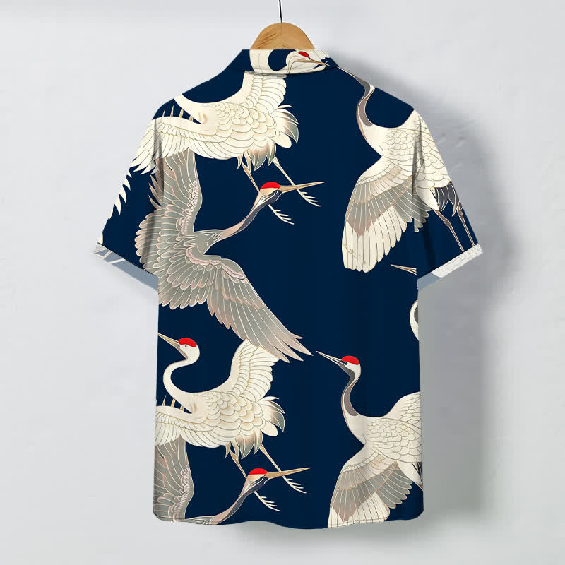 Buddha Stones Camisa de manga corta para hombre con botones y estampado de grulla de corona roja en vuelo, resistente a las arrugas. - image 11