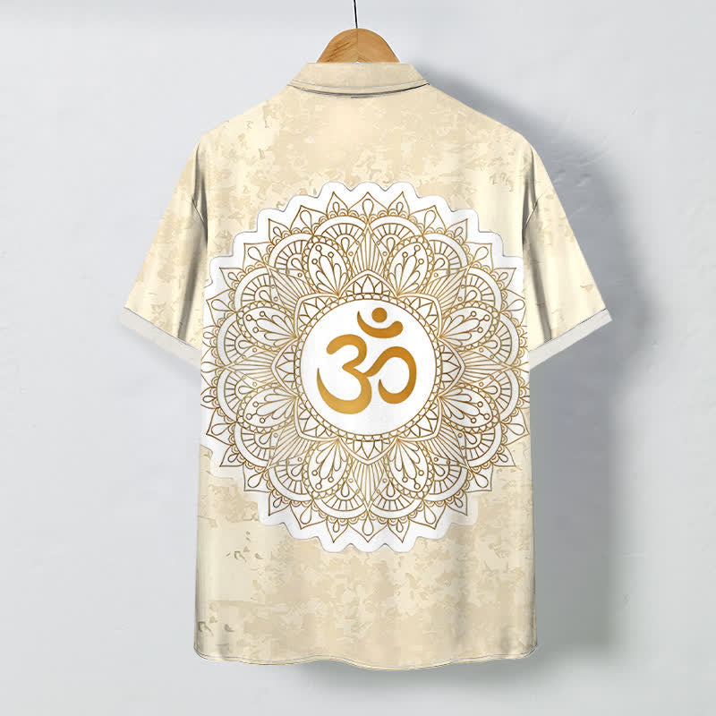 Buddha Stones Camisa transpirable de manga corta para hombre con botones y estampado de mandala Om - image 1