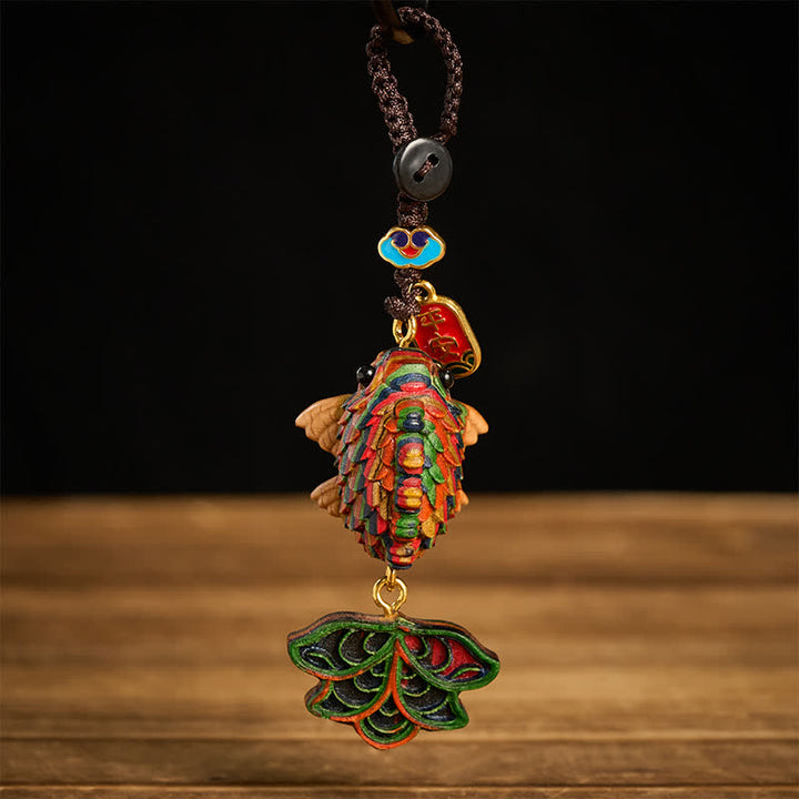 Buddha Stones Llaveros con amuletos de riqueza de eucalipto arcoíris tallados a mano con coloridos peces koi. - image 1