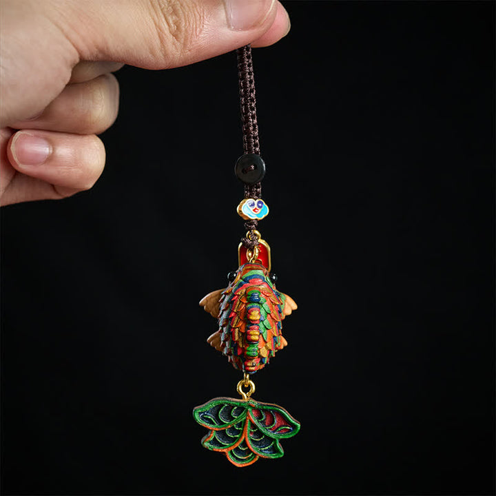 Buddha Stones Llaveros con amuletos de riqueza de eucalipto arcoíris tallados a mano con coloridos peces koi. - image 4