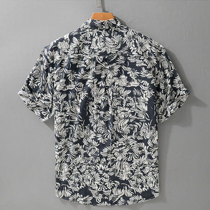 Buddha Stones Camisa de manga corta para hombre, estilo casual de verano, con botones, estampado floral de girasoles y bolsillo de parche. - image 1